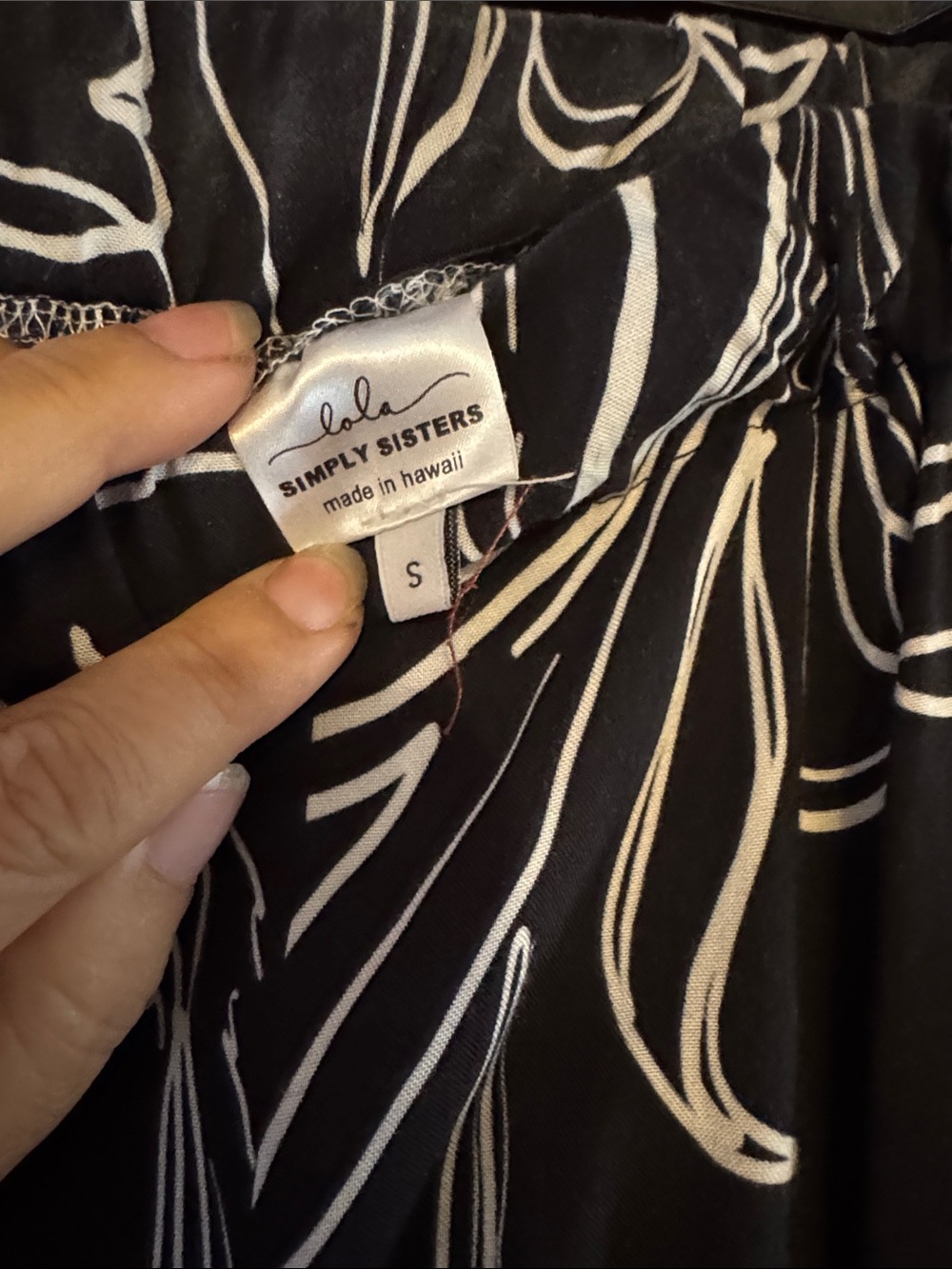 Simply Sisters Black Wide-Leg Palazzo Pants with White Ti Leaf Print - Picture 3 of 5